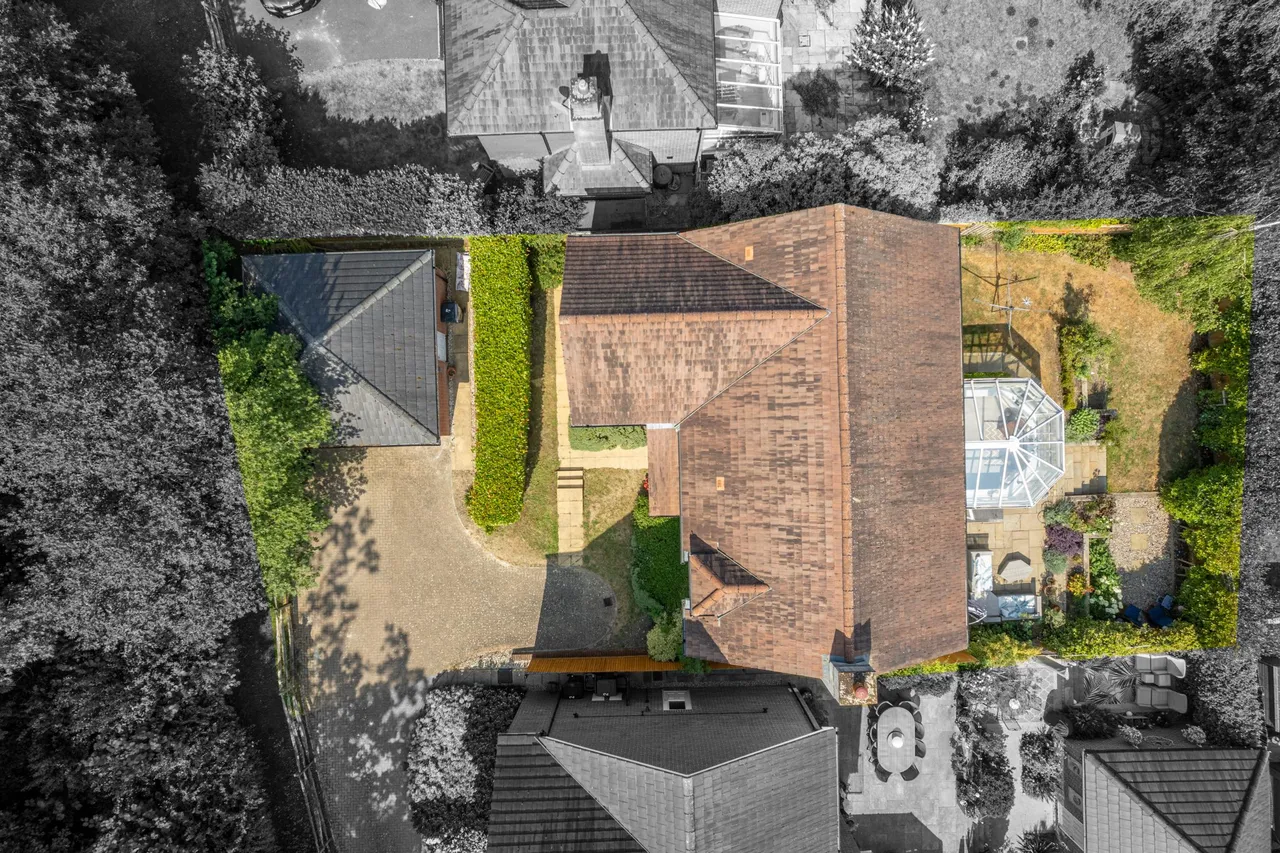 Walnut Grove, Hartley Wintney, Hook, RG27 8XG, photo 20