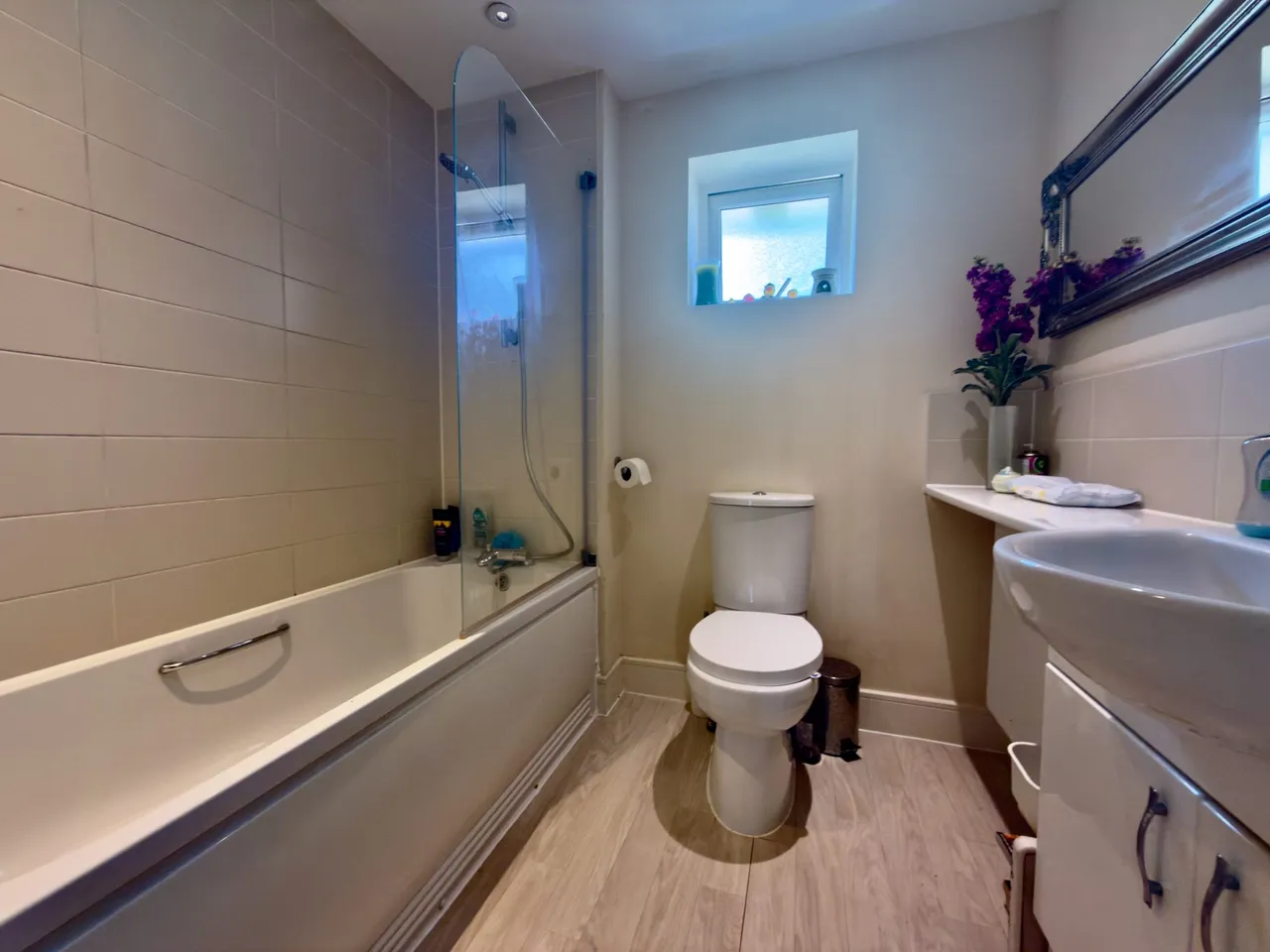 Walnut Grove, Hartley Wintney, Hook, RG27 8XG, photo 13
