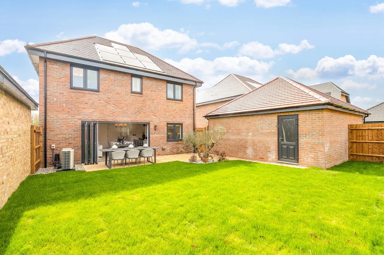 Plot 52A Russell Road, Toddington, Dunstable, Dunstable, LU5 6QF, photo 20