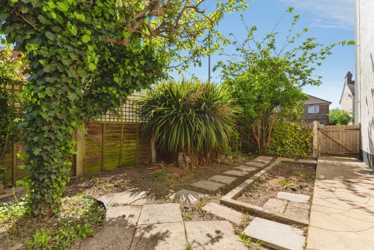 St. Osyth Road, Clacton-on-Sea, Essex, CO15, photo 8