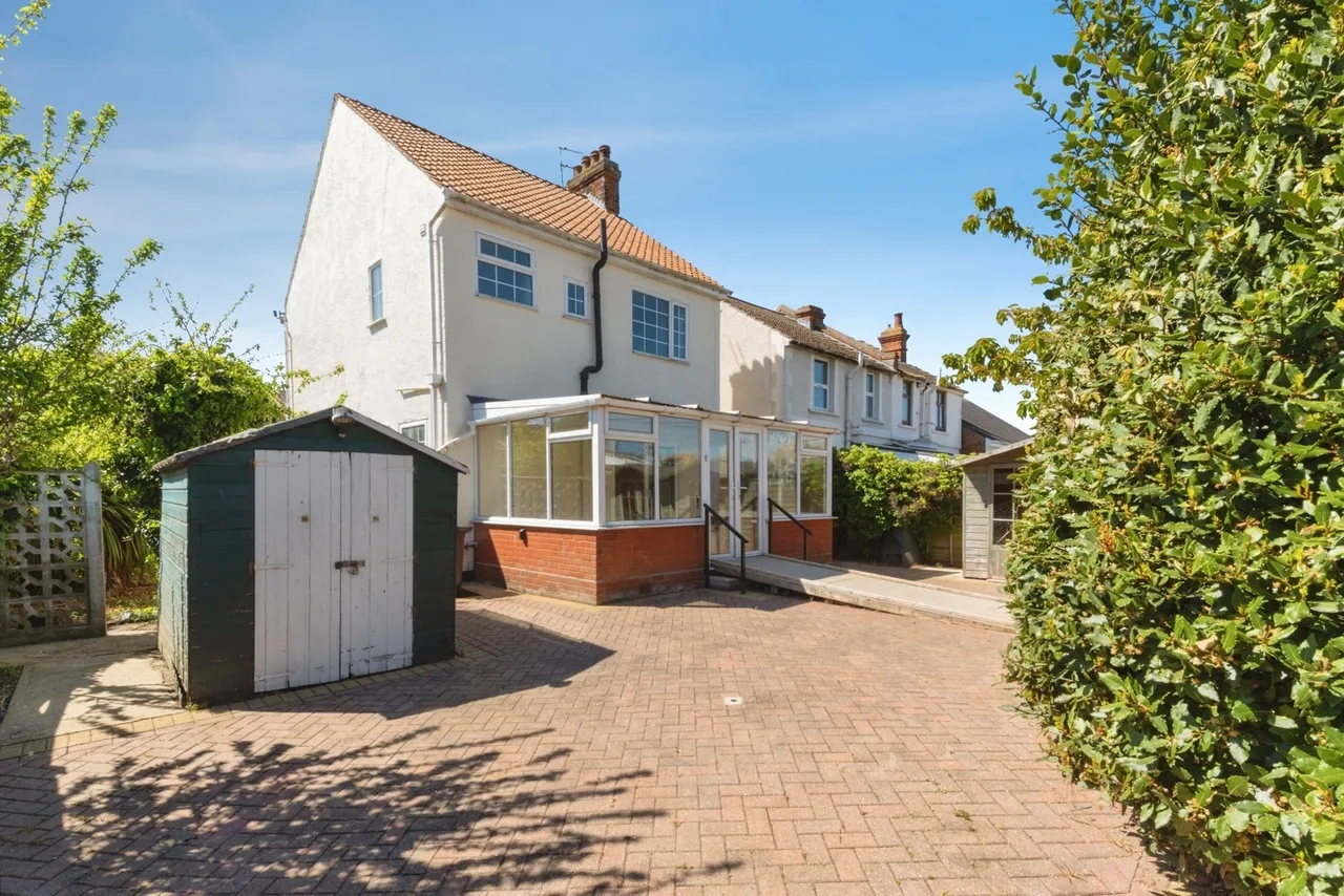 St. Osyth Road, Clacton-on-Sea, Essex, CO15, photo 9