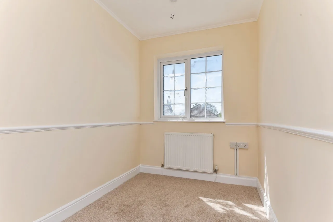 St. Osyth Road, Clacton-on-Sea, Essex, CO15, photo 15