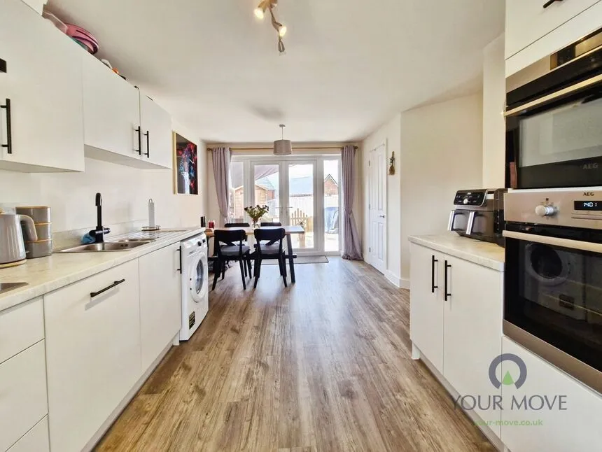 Woolley Avenue, Hugglescote, Leicestershire, LE67, photo 2