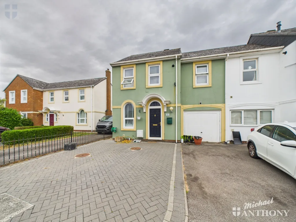 3 bed house for sale — The Comfrey, Aylesbury, HP19 0FL