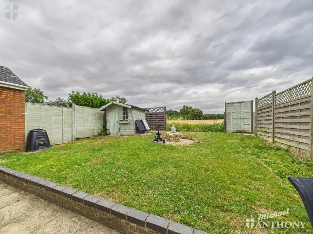 The Comfrey, Aylesbury, HP19 0FL, photo 3