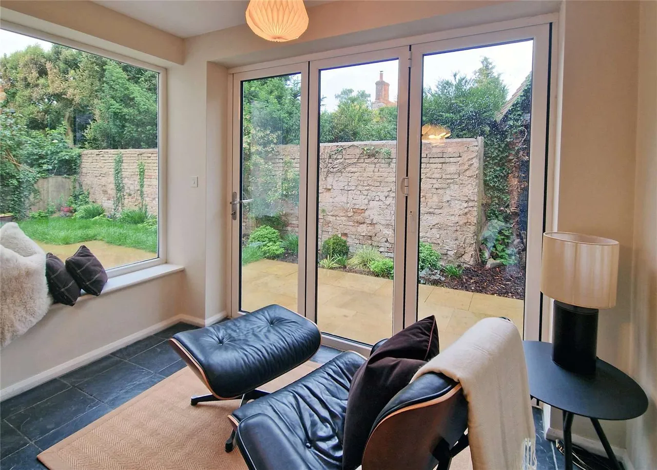 Quaker Lane, Warborough, Wallingford, Oxfordshire, OX10 7DT, photo 5