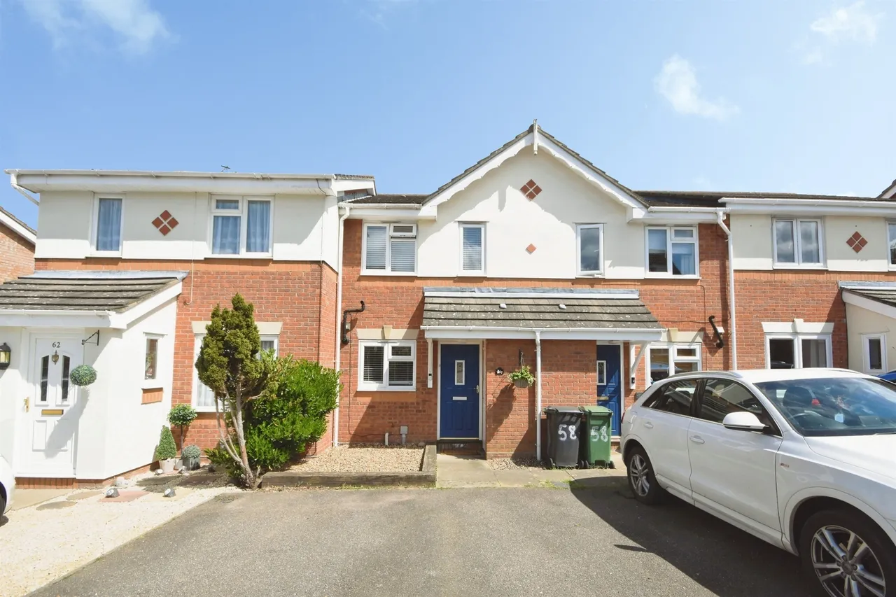2 bed house for sale — Deerleap Way, Braintree