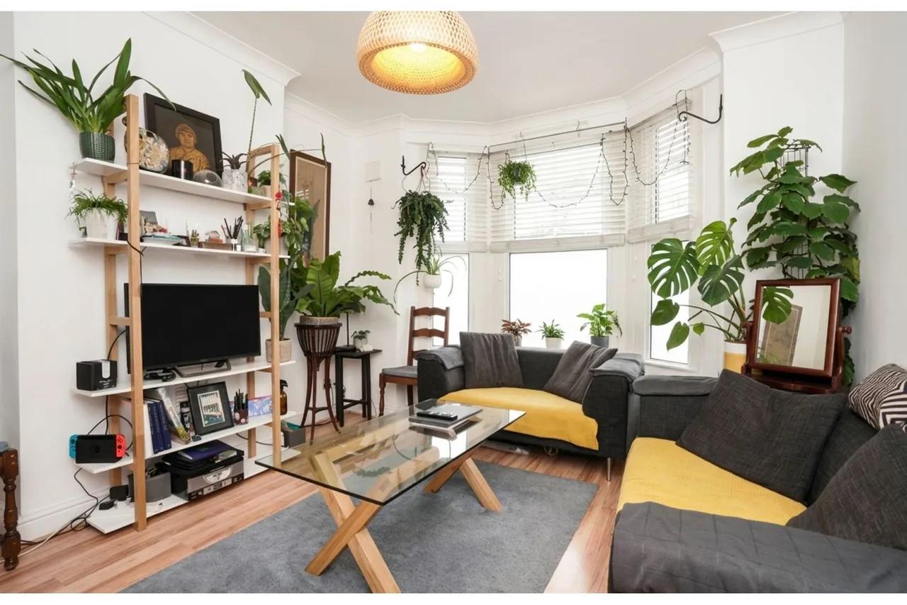 Furley Road, London, photo 2
