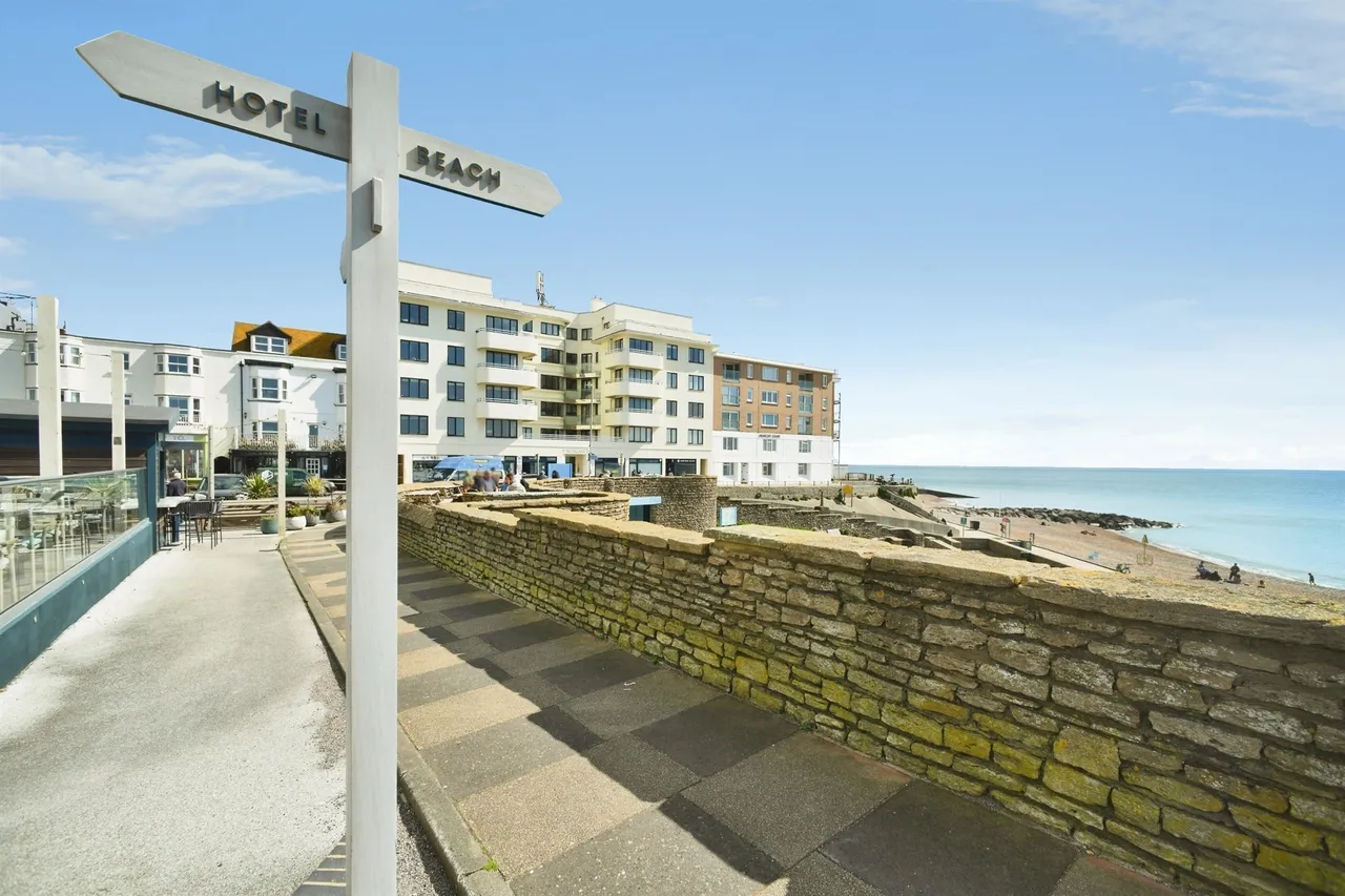 High Street, Rottingdean, BN2, photo 2