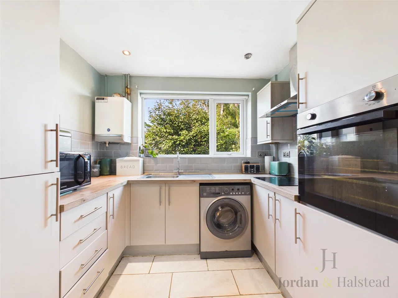 Bickerton Avenue, Frodsham, WA6, photo 13