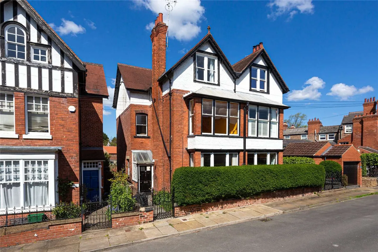5 bed house for sale, Clifton Dale, York, YO30
