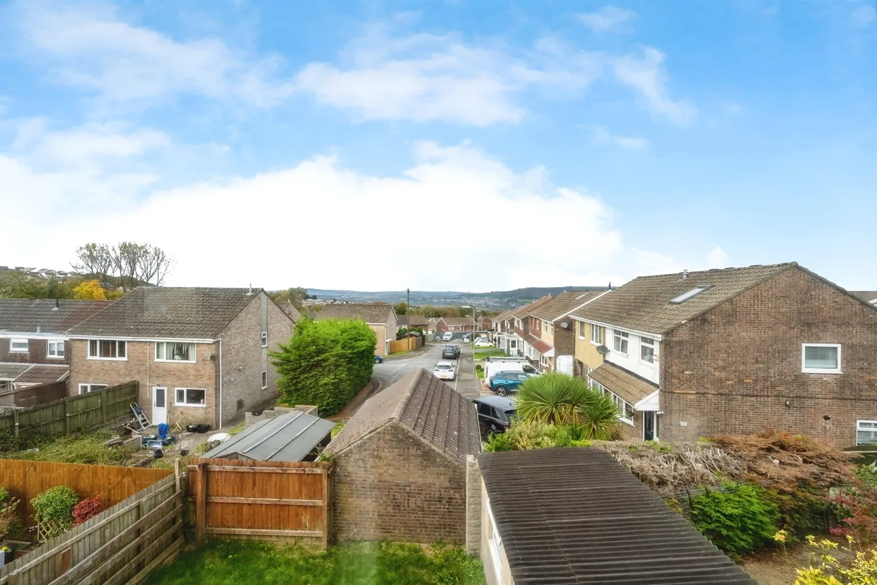Greenwood Drive, Neath, SA11, photo 6