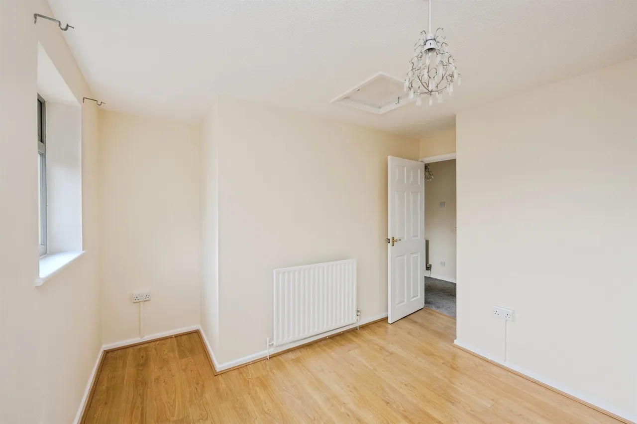 Greenwood Drive, Neath, SA11, photo 12