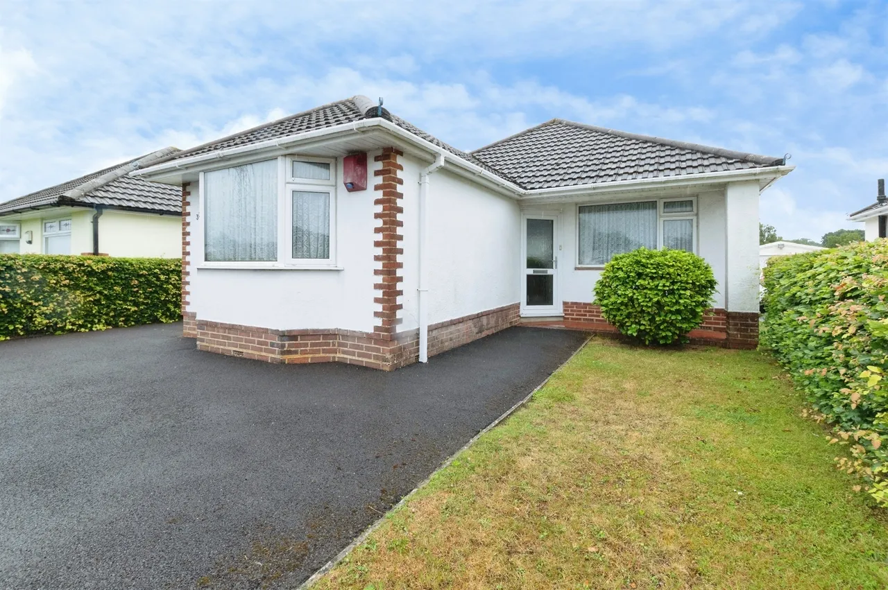 3 bed house for sale, Venning Avenue, Bournemouth, BH11