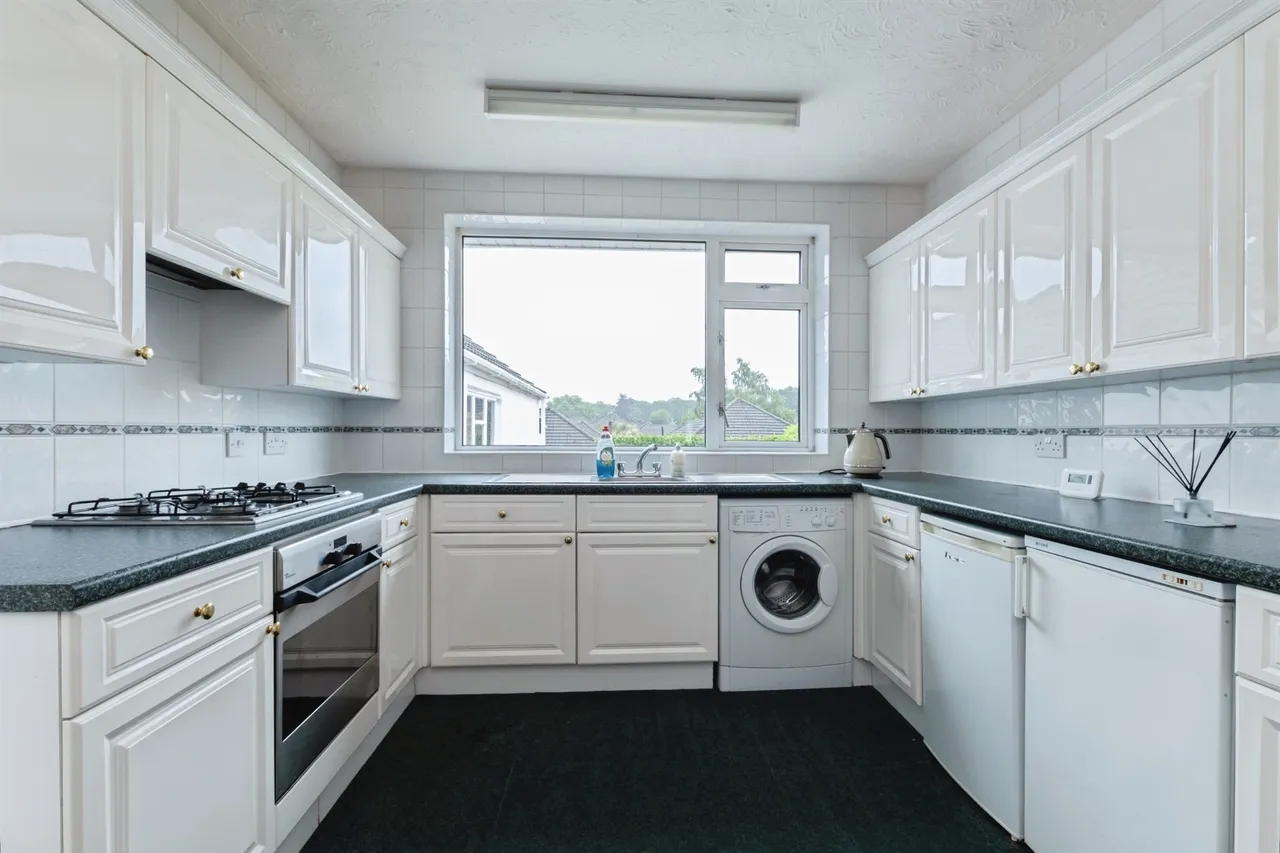 Venning Avenue, Bournemouth, BH11, photo 4