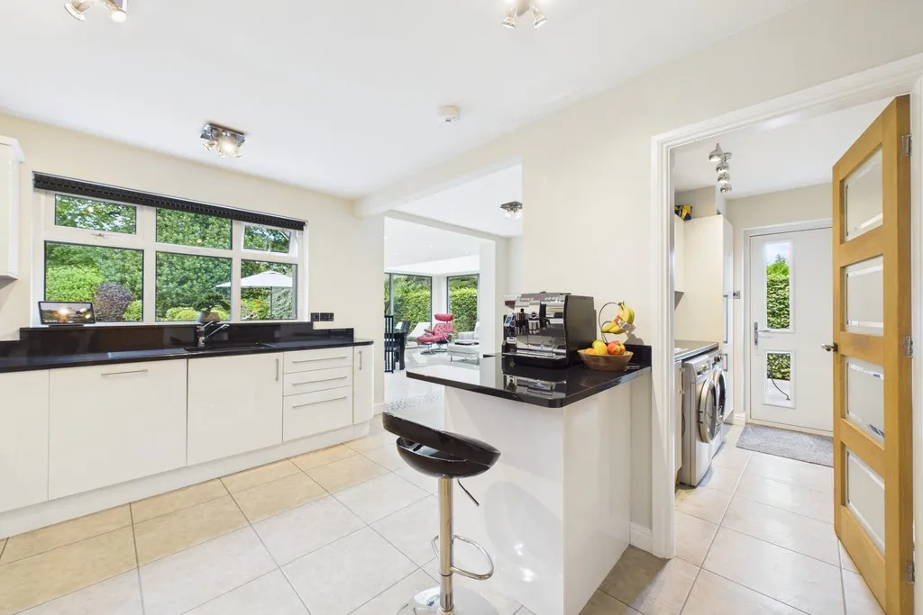 New Barns Road, Arnside, LA5, photo 13