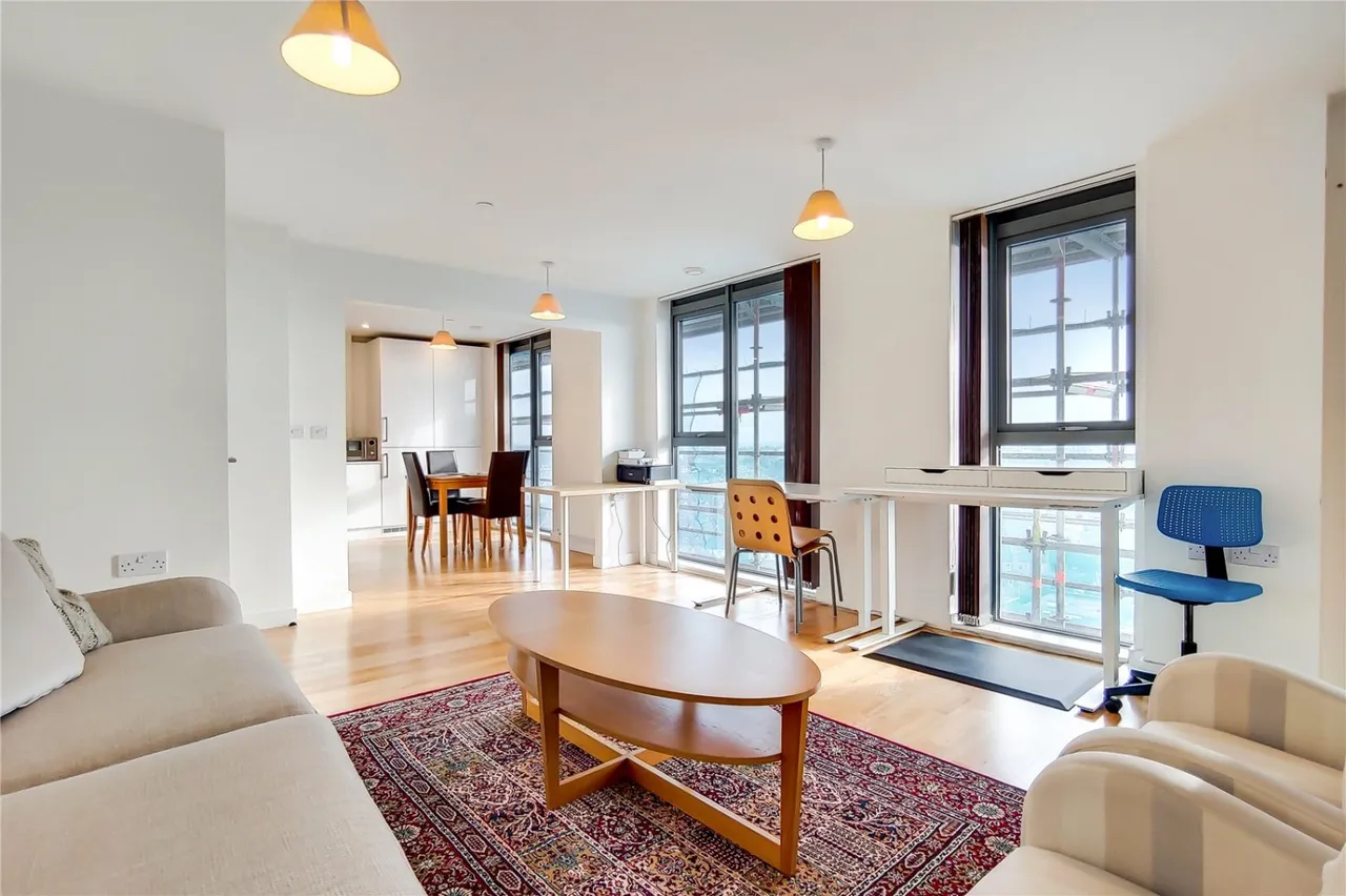 1 bed flat to rent, High Road, Wembley, HA9