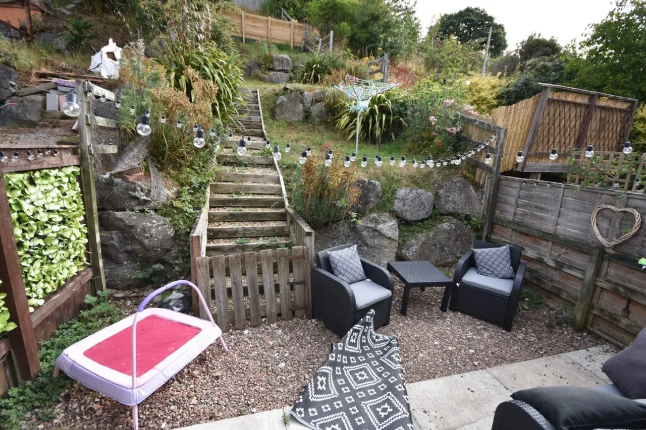Garland Close, EX4, photo 6