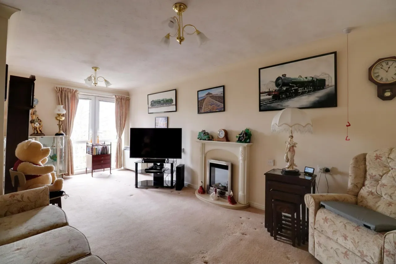 London Road, Nantwich, photo 3