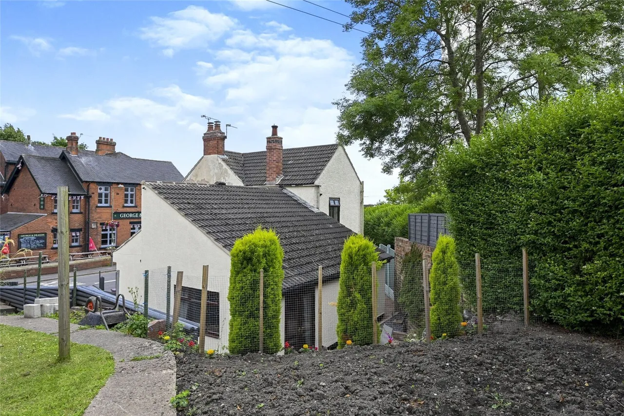 Hall Lane, Newton, Alfreton, DE55, photo 5