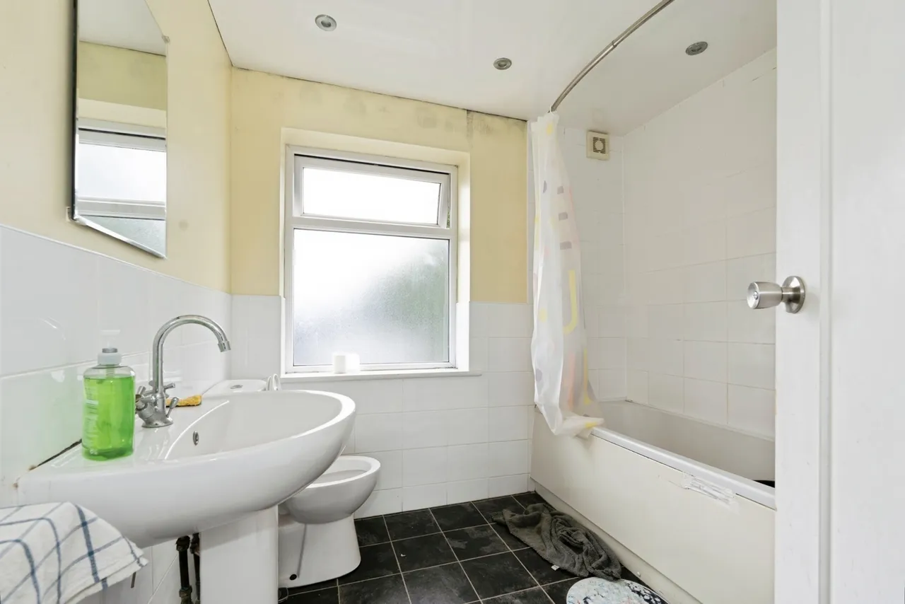 Shorrock Lane, Blackburn, BB2, photo 11