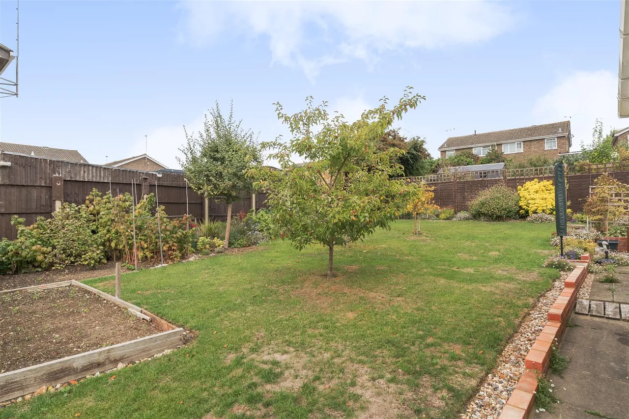 Jupiter Close, Haverhill, CB9, photo 17