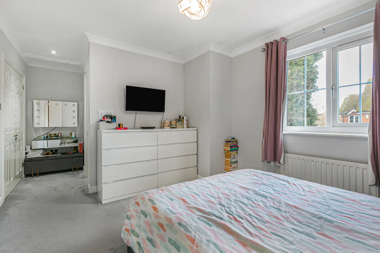 Upper Halliford Road, Shepperton, TW17, photo 4