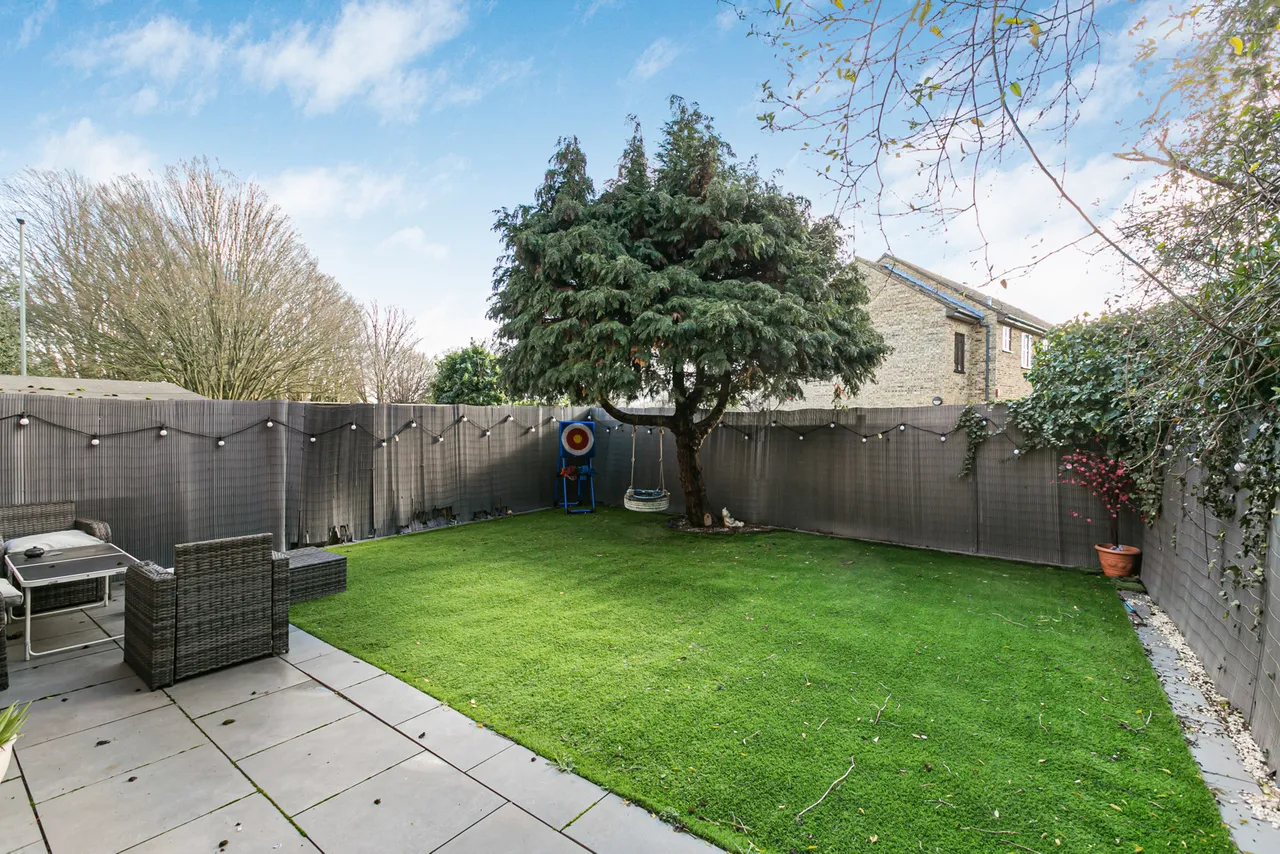 Upper Halliford Road, Shepperton, TW17, photo 5