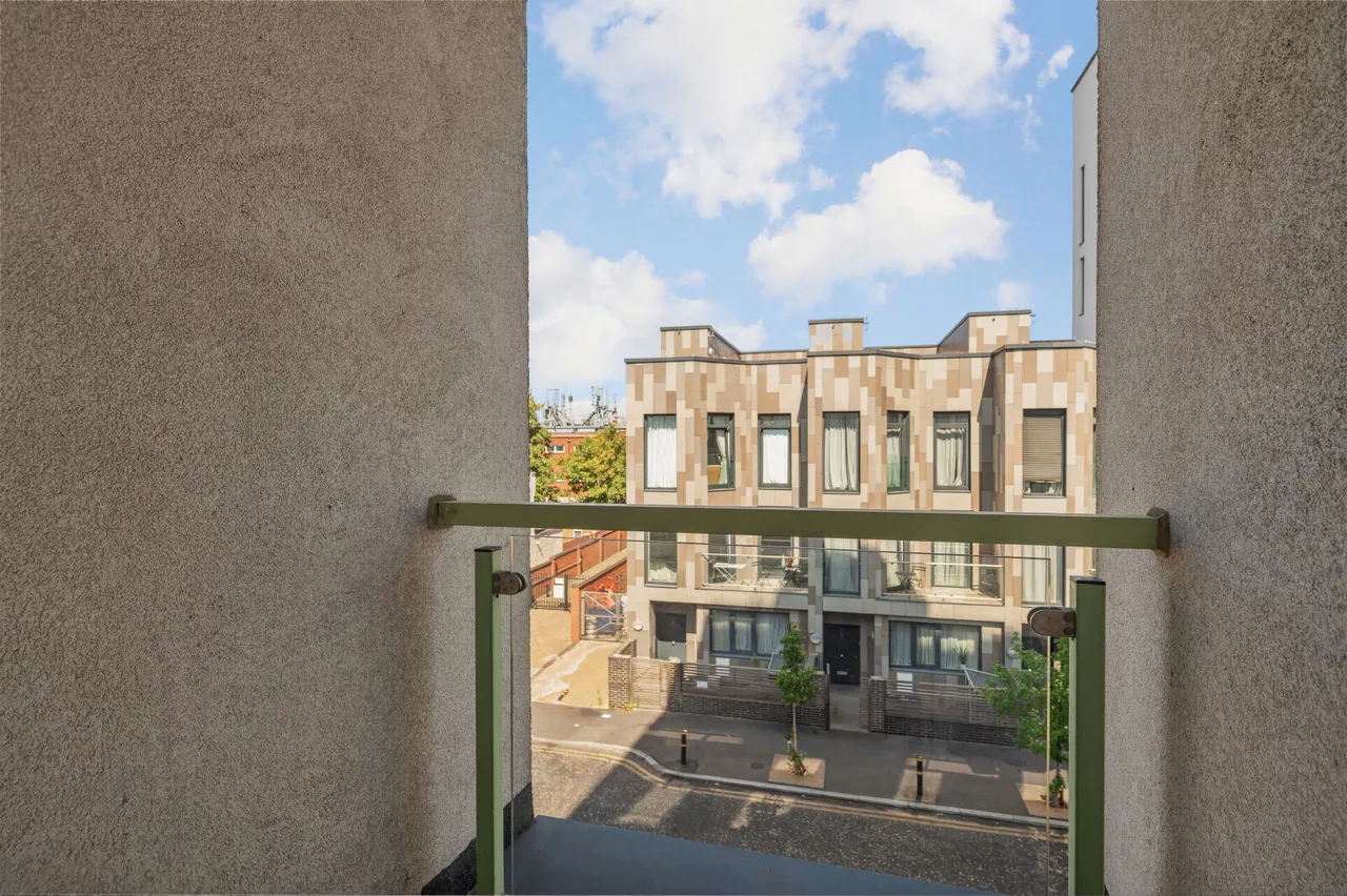 Milner Road, London, SW19, photo 9