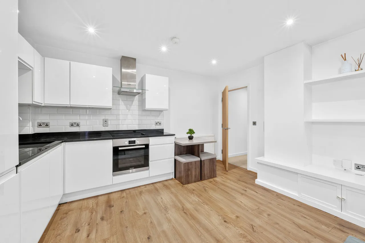 Milner Road, London, SW19, photo 6