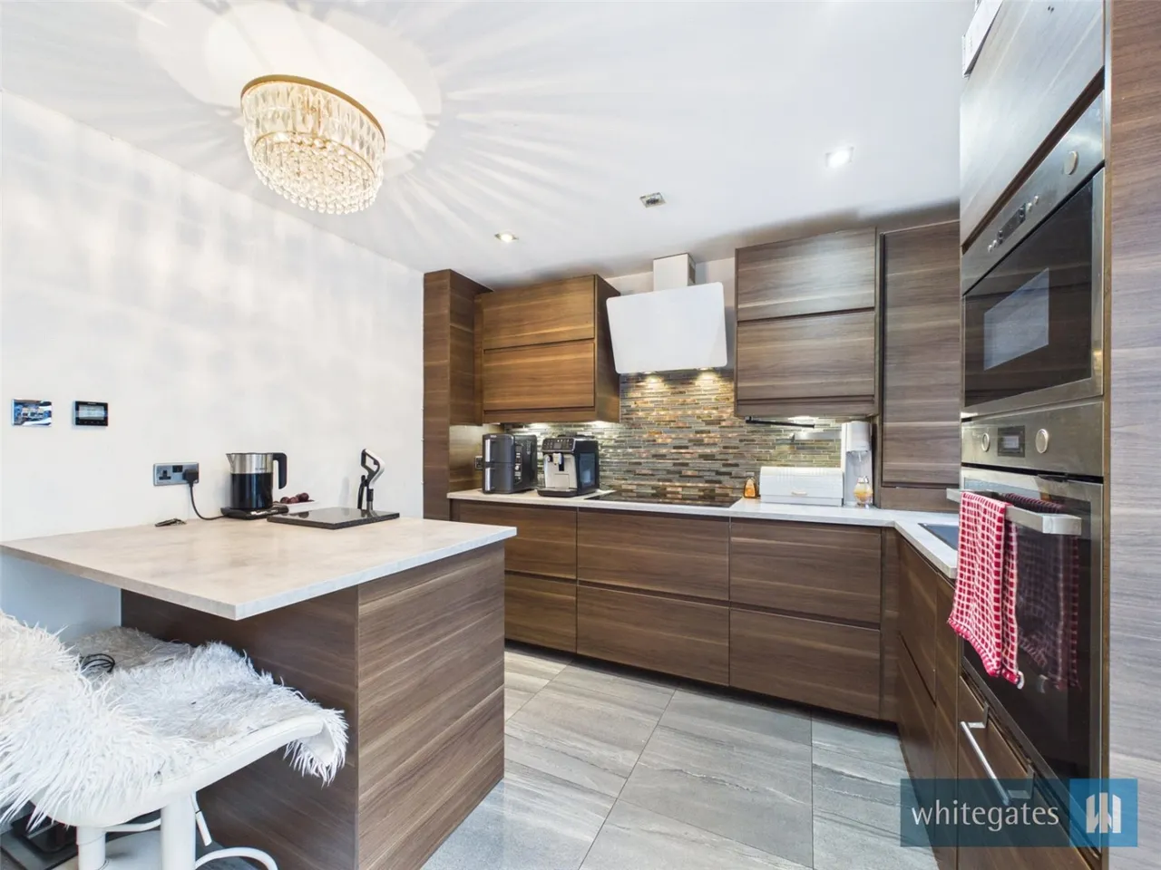 Wilson Road, Wyke, BD12, photo 3