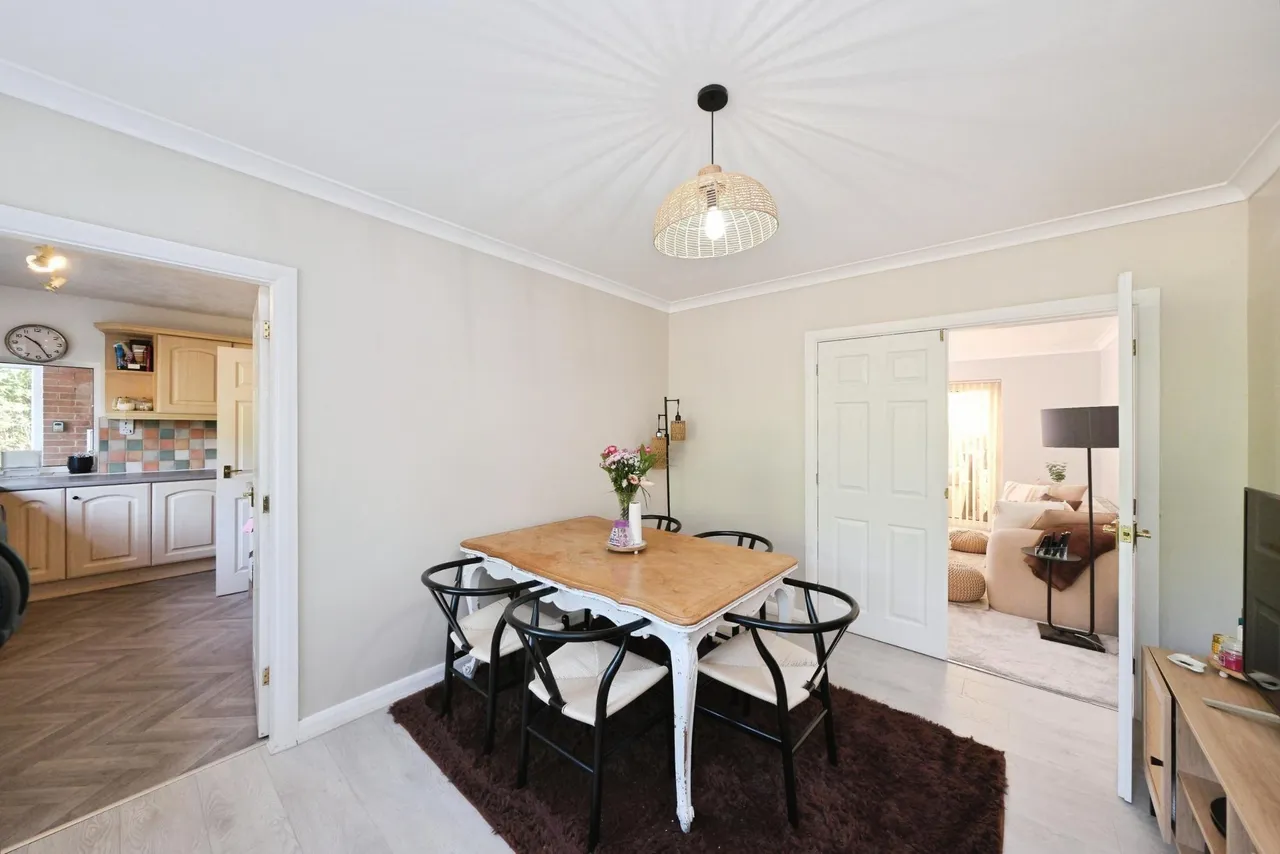 Houghton Close, Nottingham, NG16, photo 6