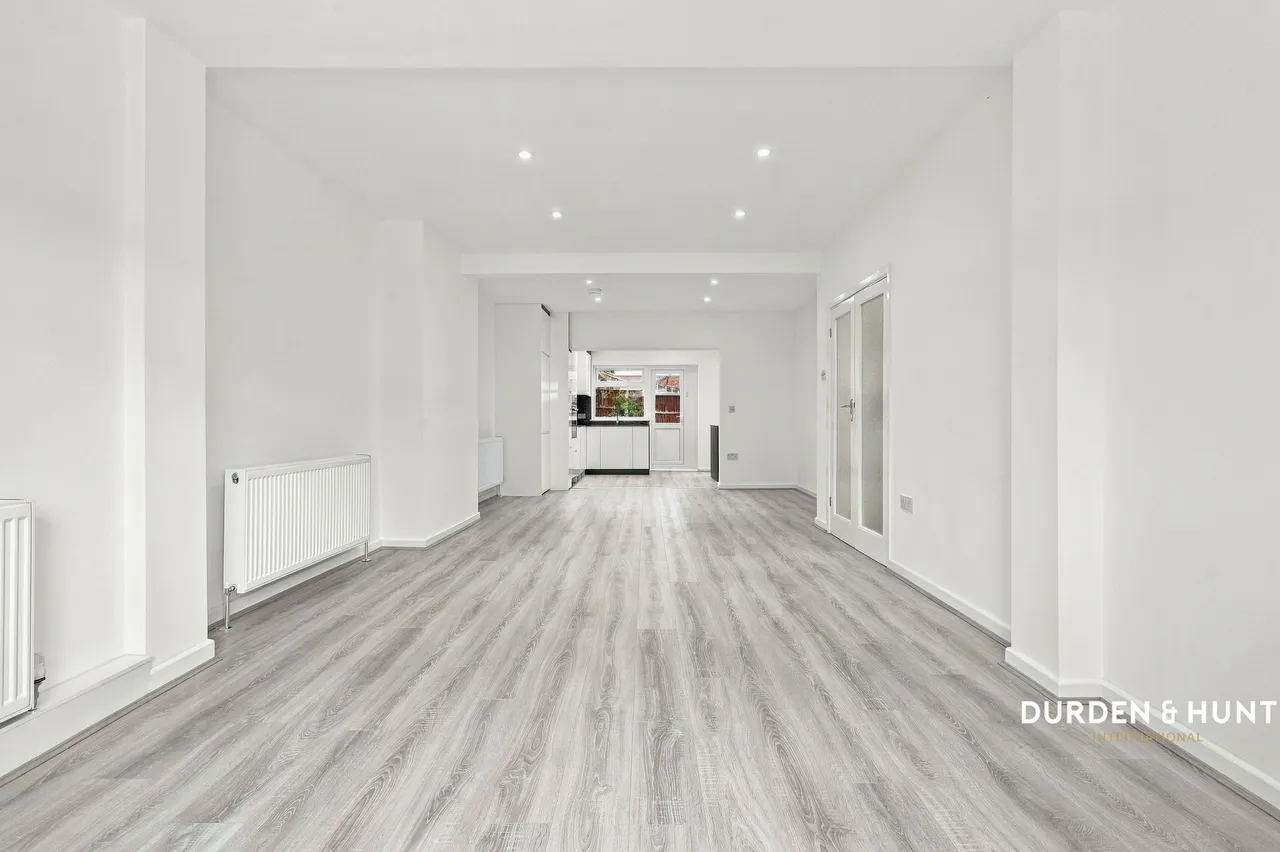 Fairview Road, Chigwell, IG7, photo 3