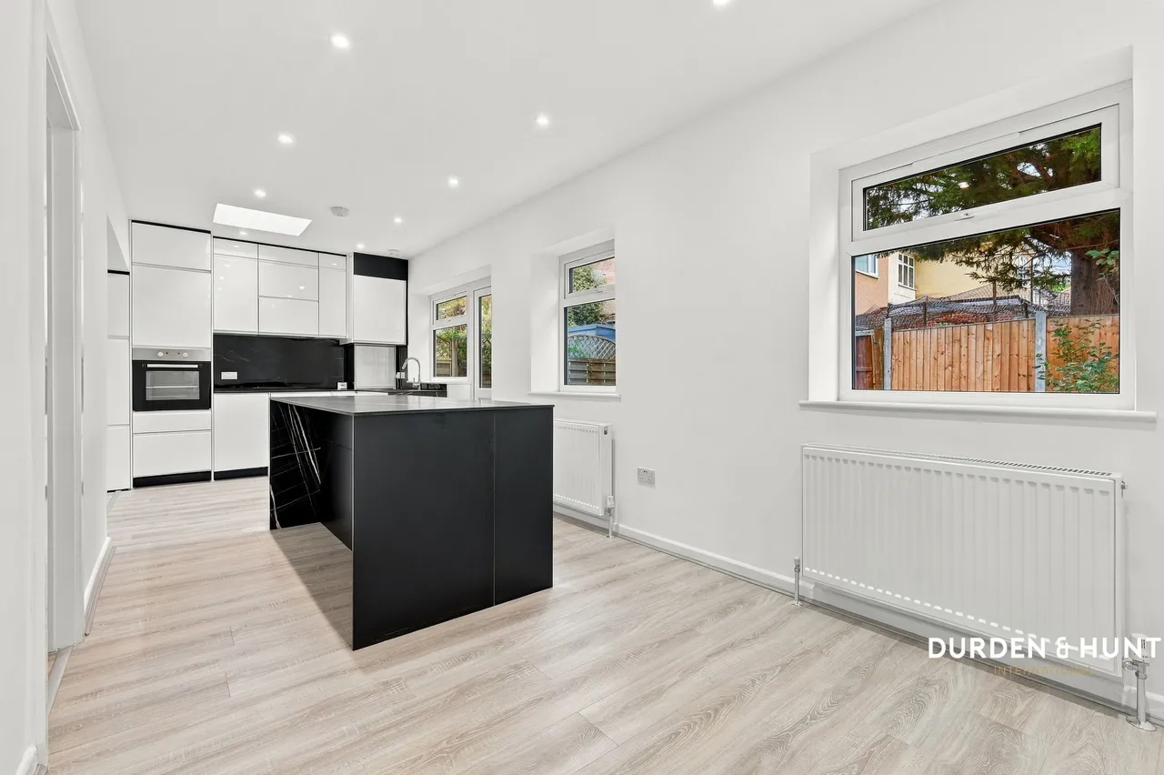 Fairview Road, Chigwell, IG7, photo 4