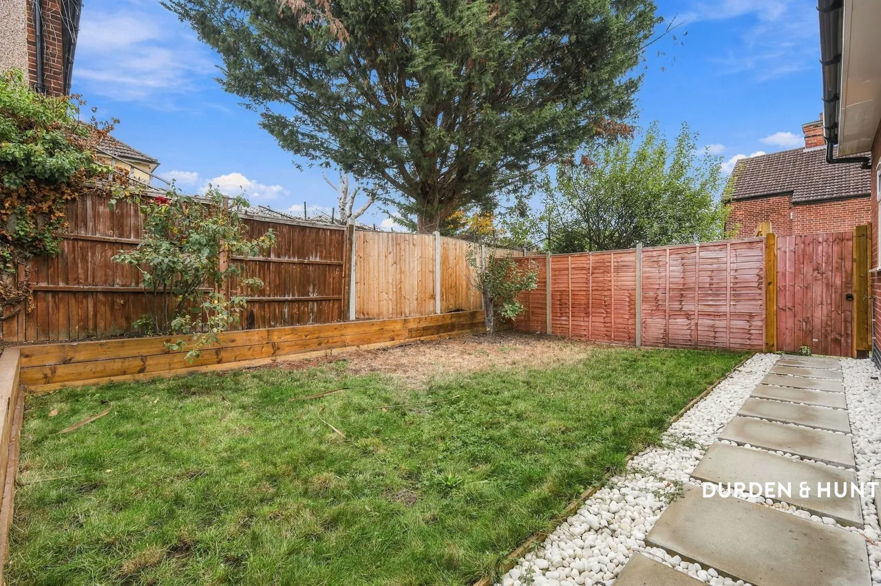 Fairview Road, Chigwell, IG7, photo 14