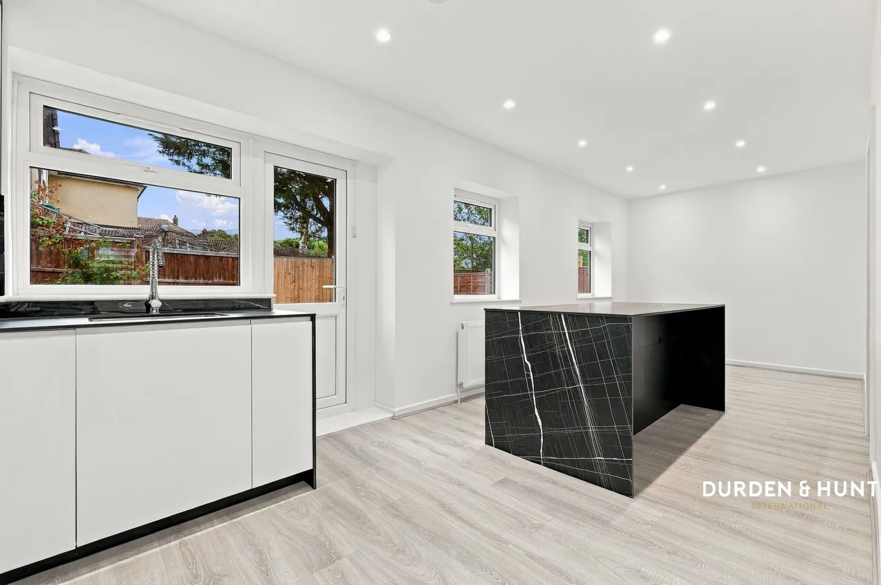 Fairview Road, Chigwell, IG7, photo 5
