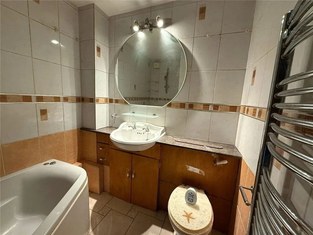 Ashbourne Road, Mitcham, CR4, photo 9