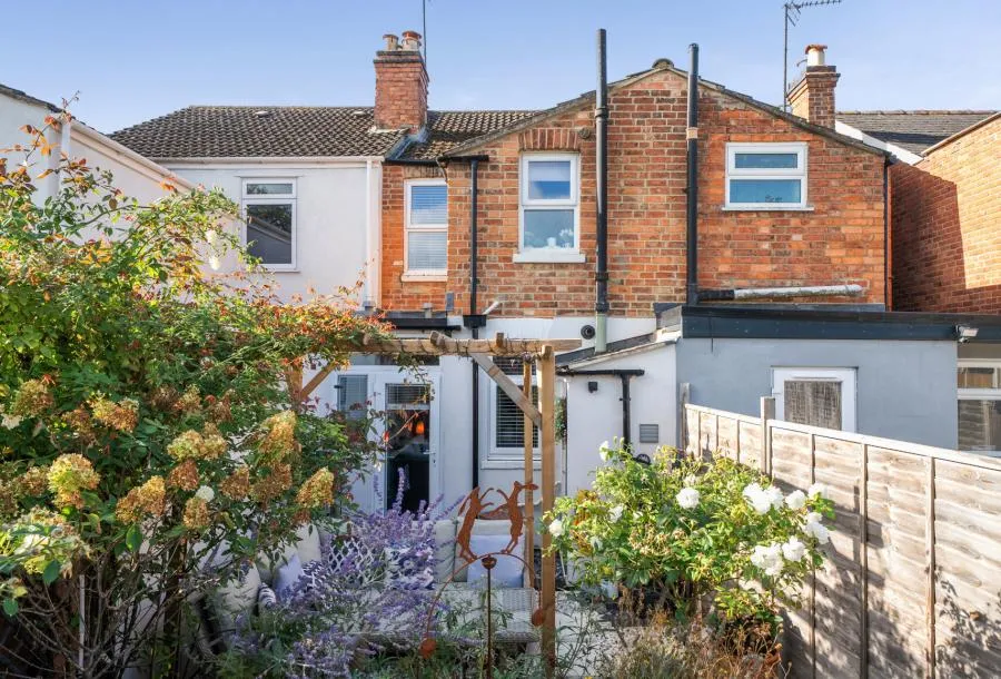 Hucclecote Road, Gloucester, GL3, photo 8