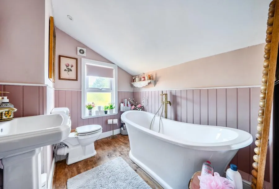Hucclecote Road, Gloucester, GL3, photo 5