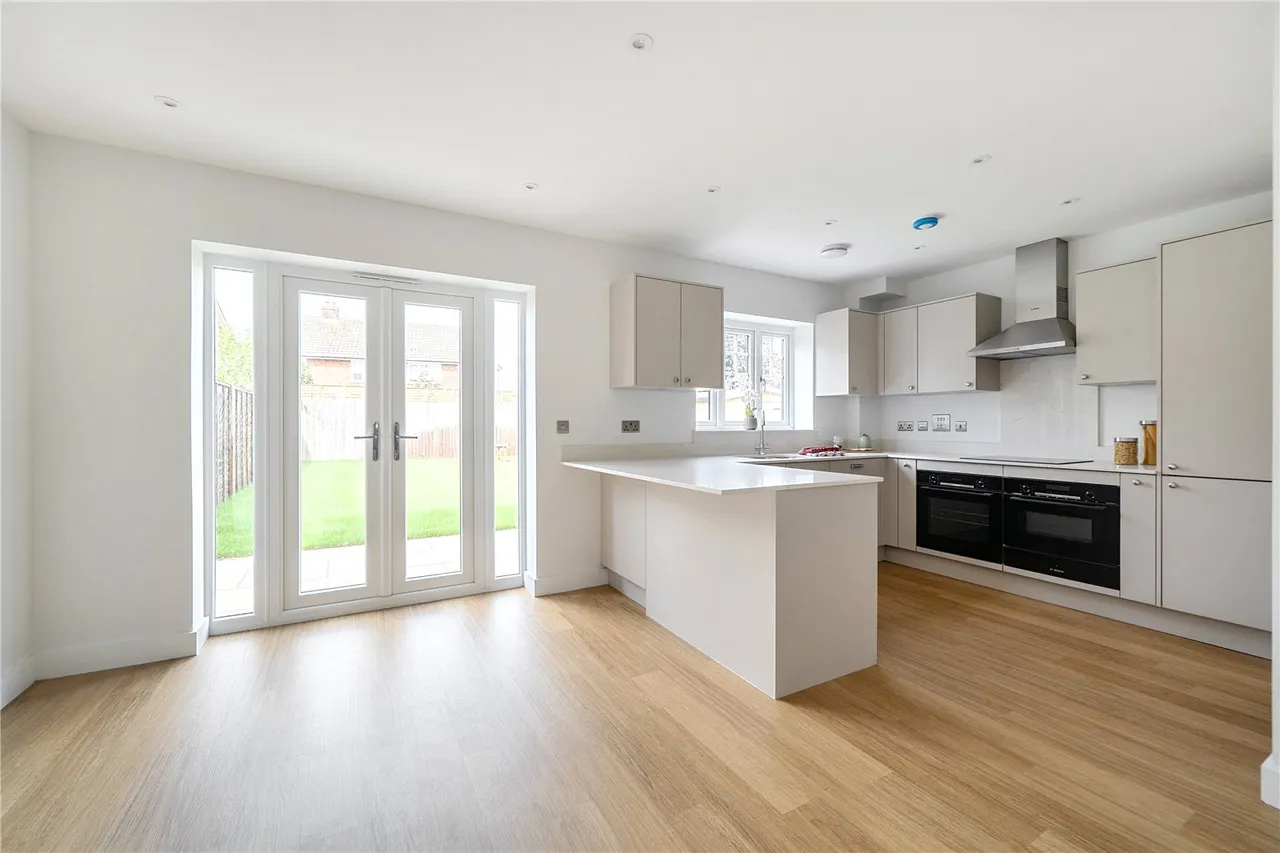 The Meadow, Swallowfield, Berkshire, RG7 1RJ, photo 3