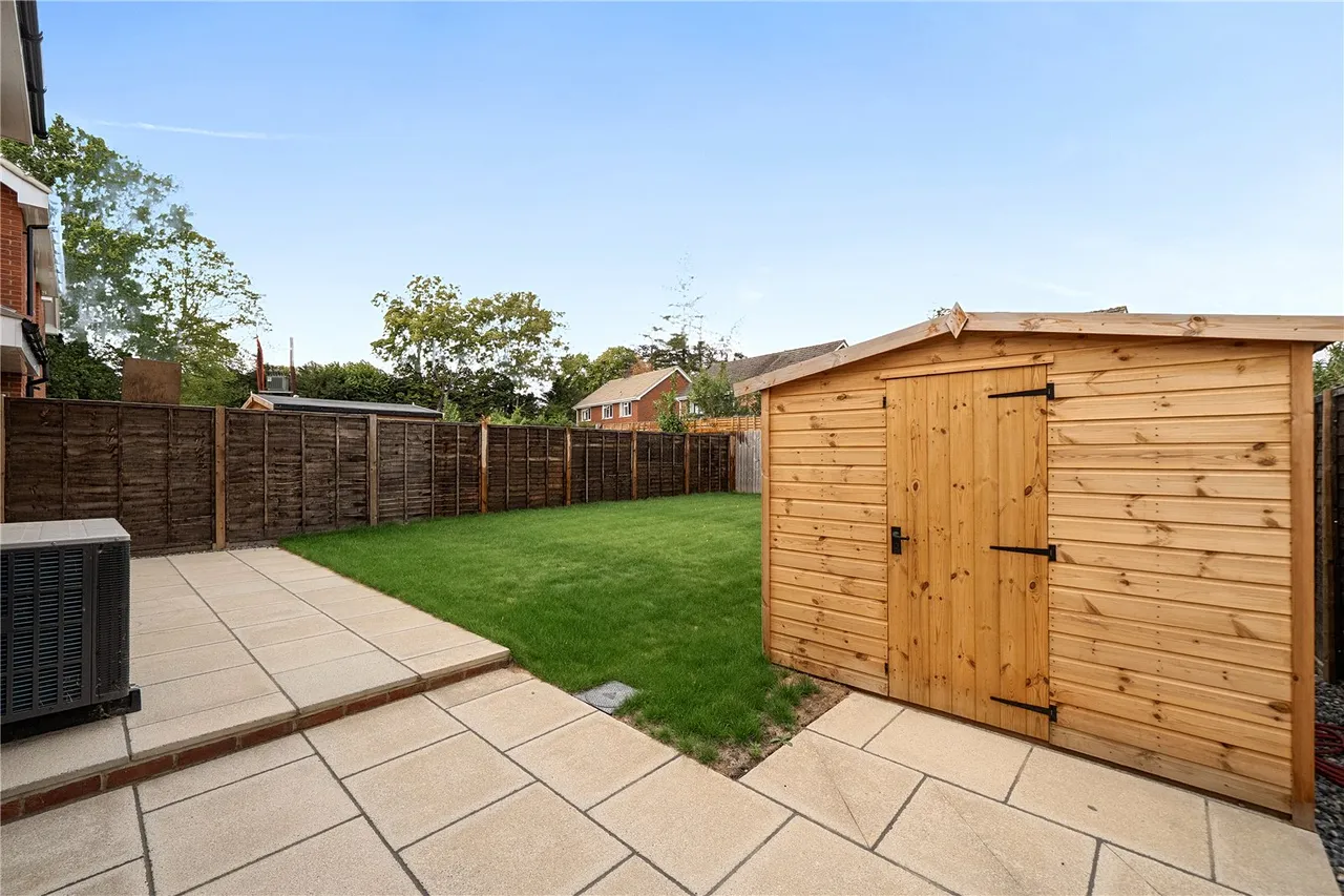 The Meadow, Swallowfield, Berkshire, RG7 1RJ, photo 16