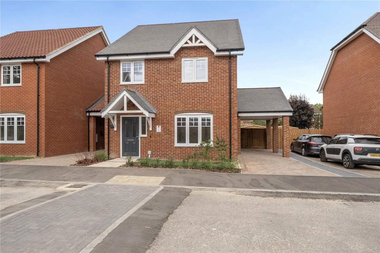 3 bed house for sale — The Meadow, Swallowfield, Berkshire, RG7 1RJ