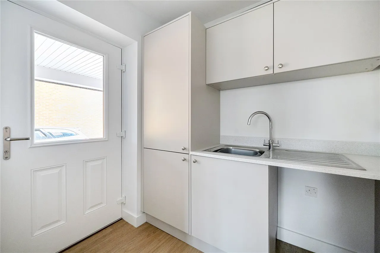 The Meadow, Swallowfield, Berkshire, RG7 1RJ, photo 10