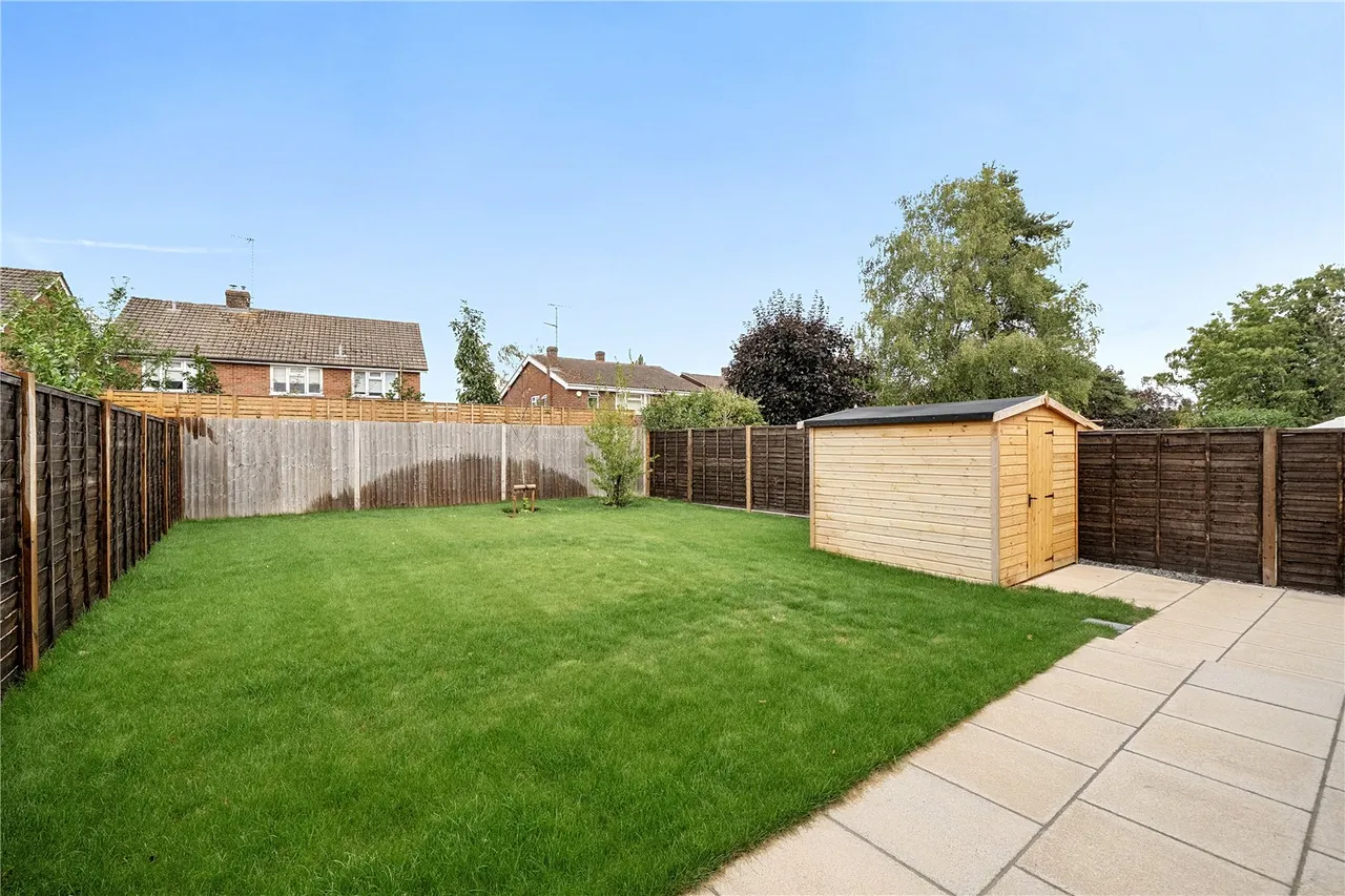 The Meadow, Swallowfield, Berkshire, RG7 1RJ, photo 15