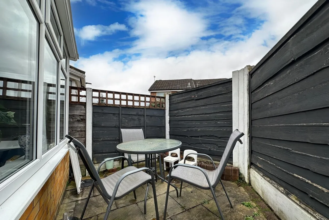 Shady Lane, Baguley, Manchester M23 9NA, photo 22
