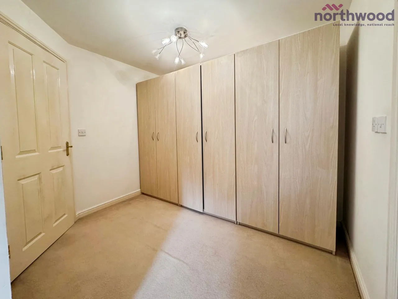 Ashdown House, Chandlers Ford, SO53, photo 13
