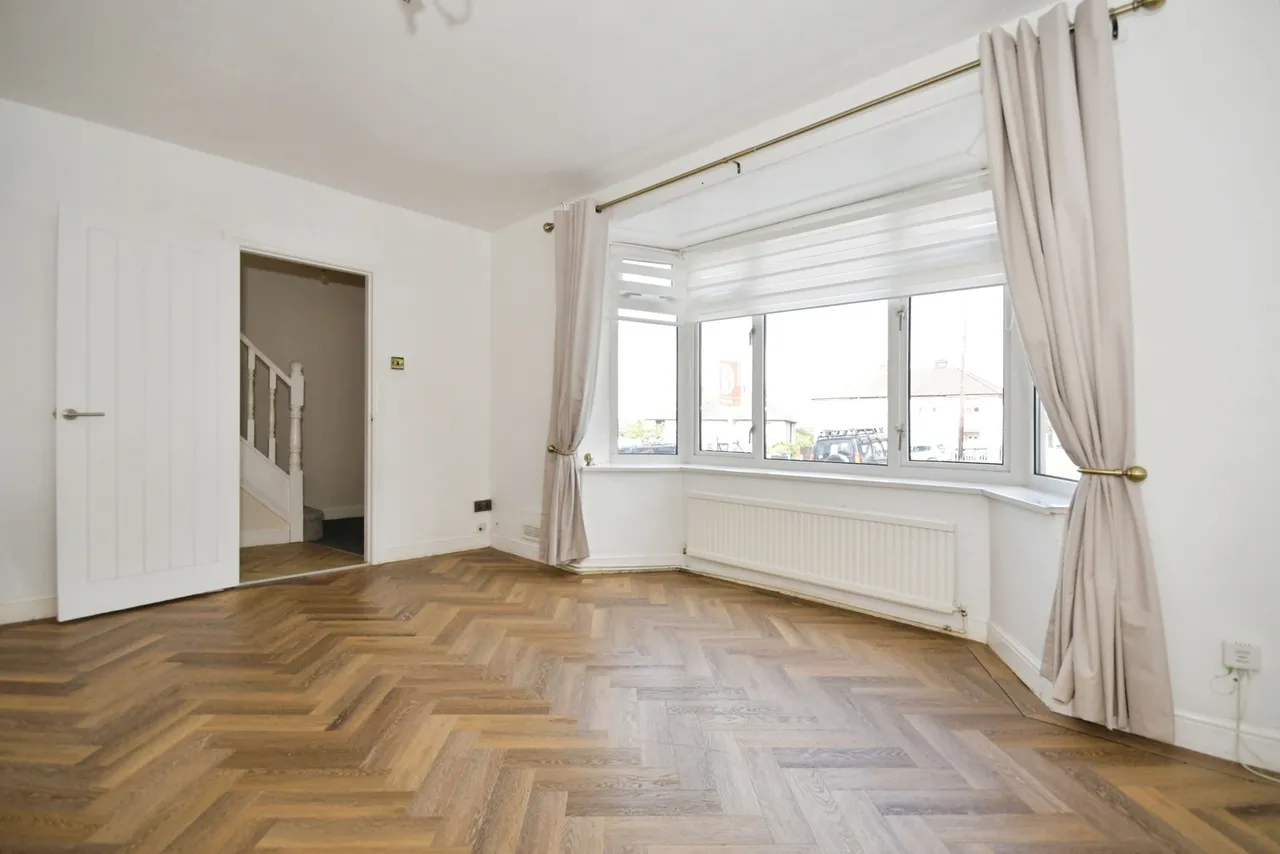 Ash Grove, CHESTERFIELD, Derbyshire, S43, photo 4