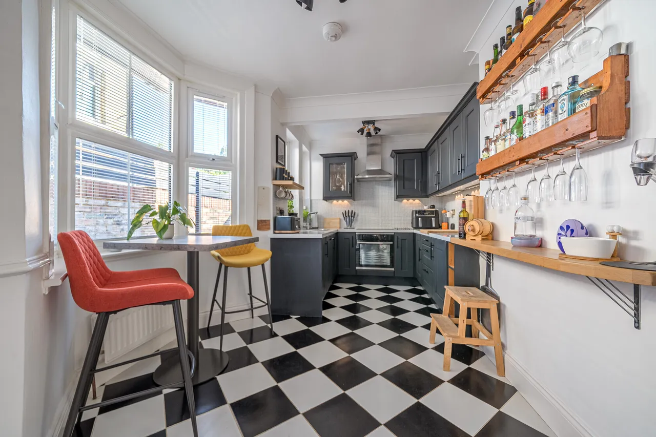 Oakleigh Road North, Whetstone, N20, photo 2