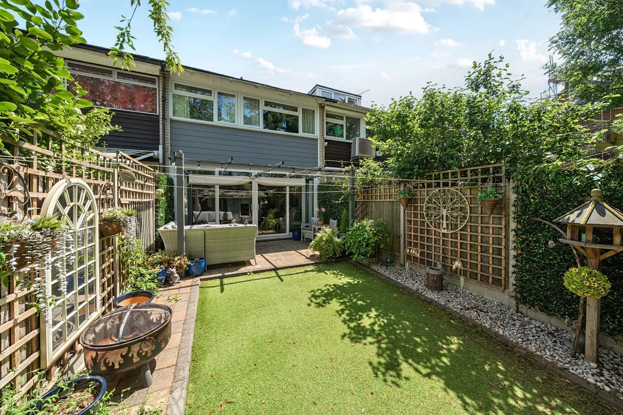 Court Road, SE9, photo 27
