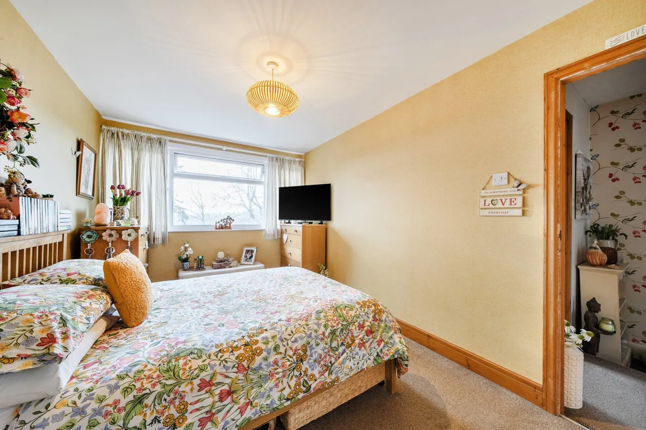 Court Road, SE9, photo 22